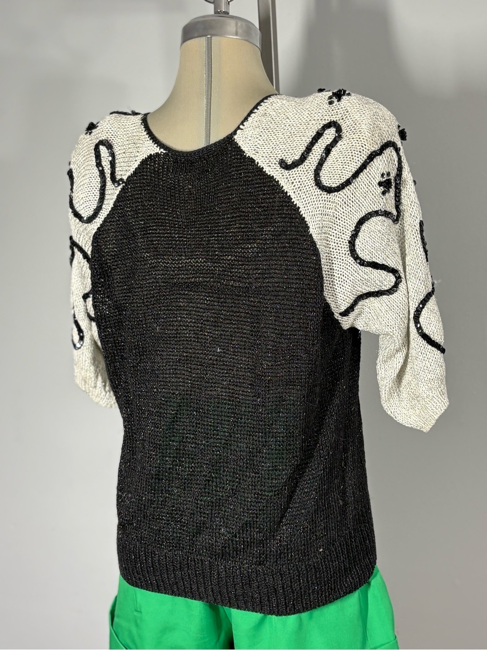 Black & White Short Sleeve Button-Front Knit Cardigan - Picture 6 of 12